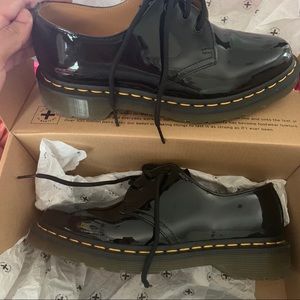 1461 DR MARTENS PATENT LEATHER